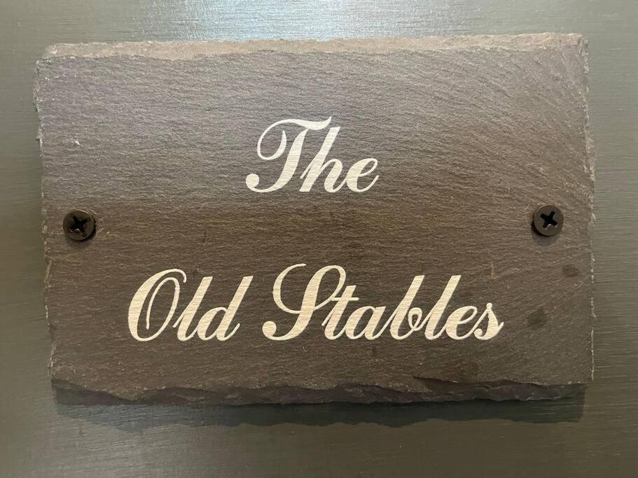 The Old Stables Villa Salisbury Bagian luar foto
