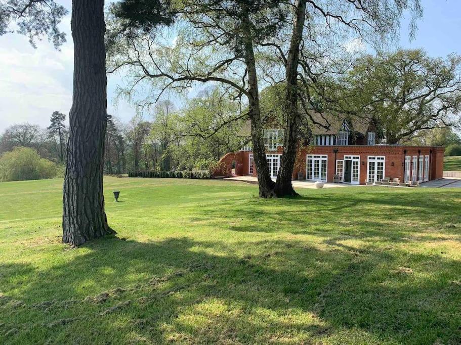 The Old Stables Villa Salisbury Bagian luar foto