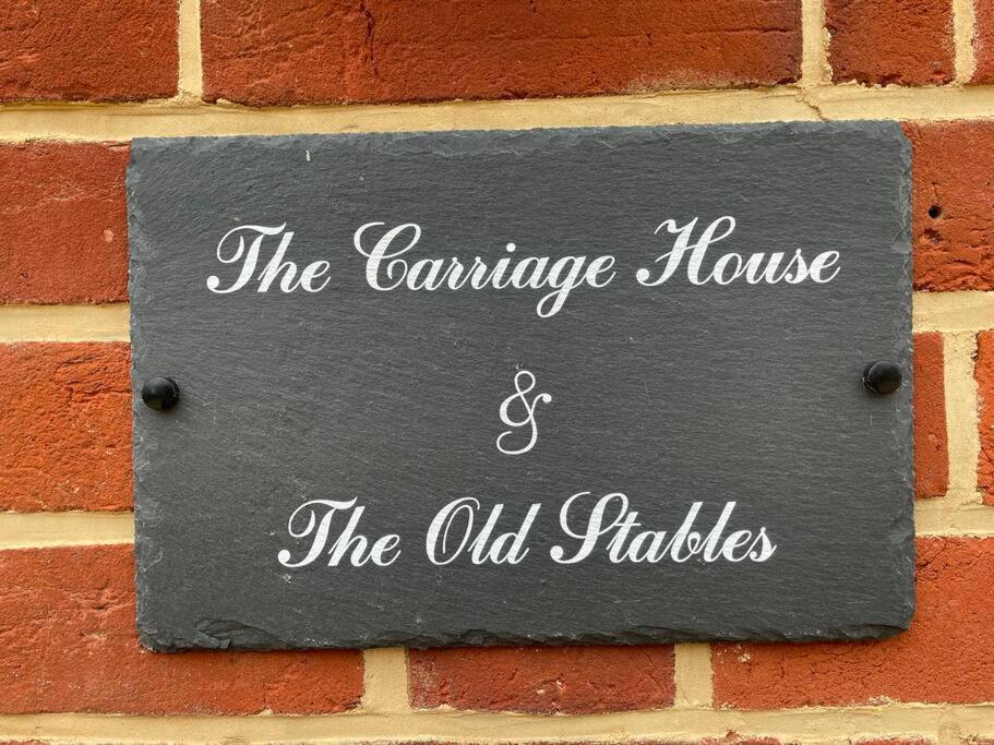The Old Stables Villa Salisbury Bagian luar foto